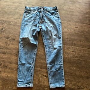 Abercrombie & Fitch 31x30 blue wash jeans